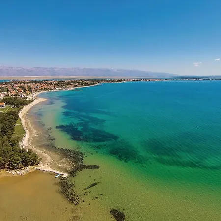 Two-bedroom In דירה ויר