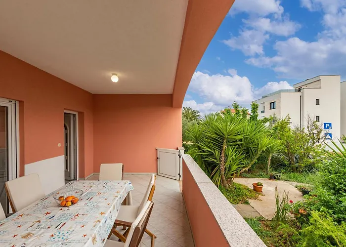Two-bedroom In * Vir
